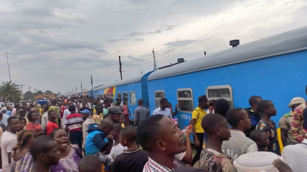 Train New express Kananga