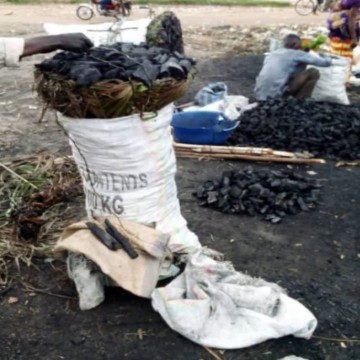 Sac de braises à Kananga