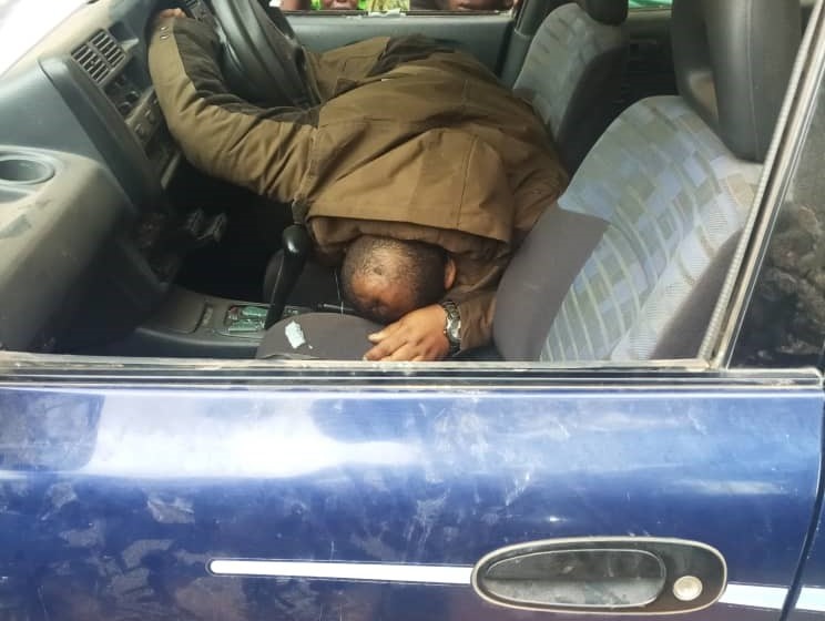 curé-richard-masivi (2) Curé Richard Masivi