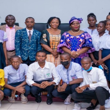 sensibilisatio-filles-processus-électoral CENI : Des jeunes filles de Kinshasa sensibilisées au processus électoral