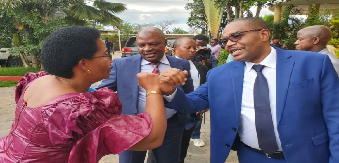 Les gouverneurs du Sud-Kivu et Bujumbura échangent sur la sécurité aux frontières