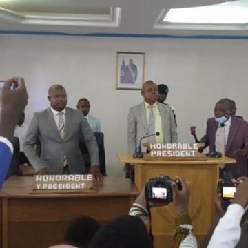 Kasaï-Central : les députés ont destitué le président de l’Assemblée provinciale