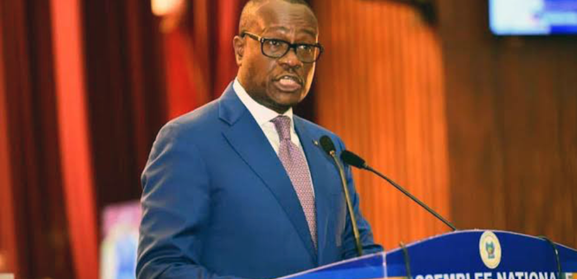 Insécurité à Kwamouth : Delly Sesanga adresse une question orale avec débat au VPM de l’Intérieur Daniel Aselo