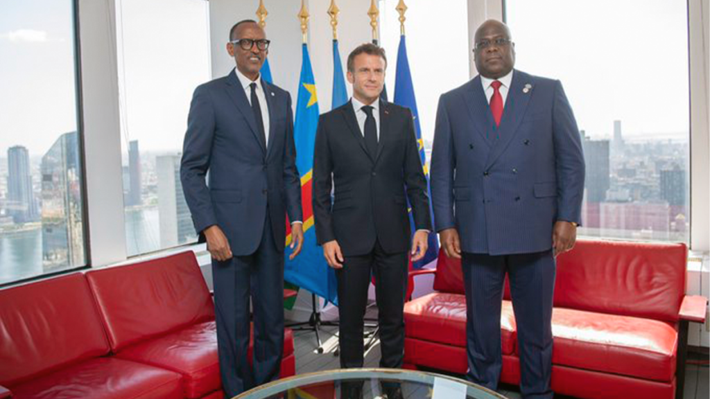 Le président Emmanuel Macron entouré de Félix Tshisekedi et Paul KAgame à New-York