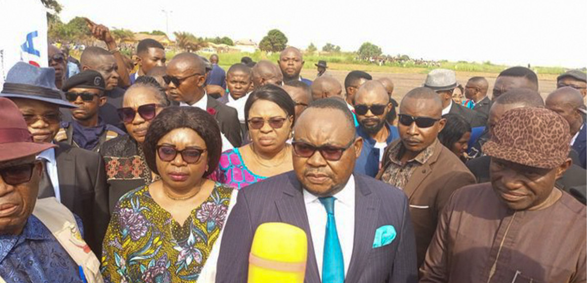 Le gouvernement congolais assiste les déplacés de Kwamouth