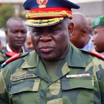 Général d'armée John Numbi recherché par la justice militaire