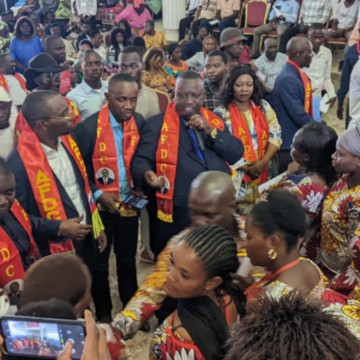 Adhésion de nouveaux membres à l'AFDC