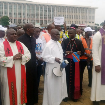 Les évêques catholiques marchent contre l'agression de la RDC