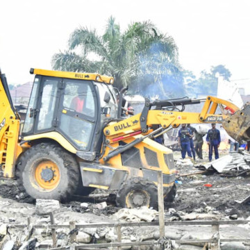 evacuation-immondices-bld-lumumba3 Evacuation des immondices et marchés pirates à Kinshasa