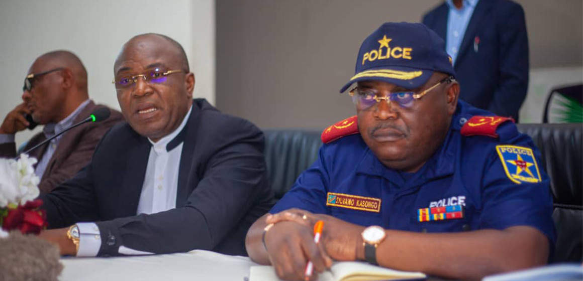 Gentiny Ngobila Mbaka gouverneur de la ville de Kinshasa