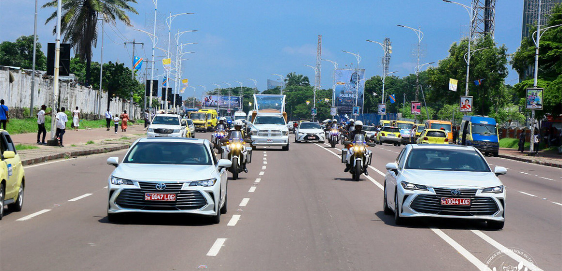 La Papamobile, le véhicule du pape à Kinshasa