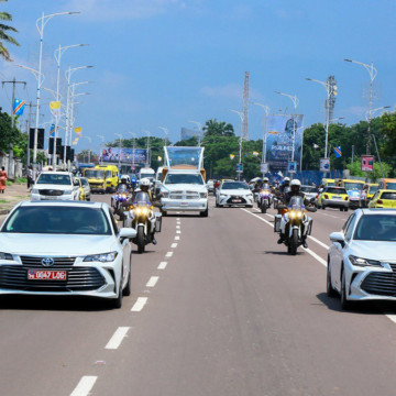 papa-mobile-a-kin La Papamobile, le véhicule du pape à Kinshasa