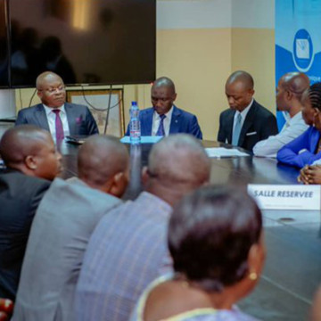 Députés provinciaux reçus à la Primature