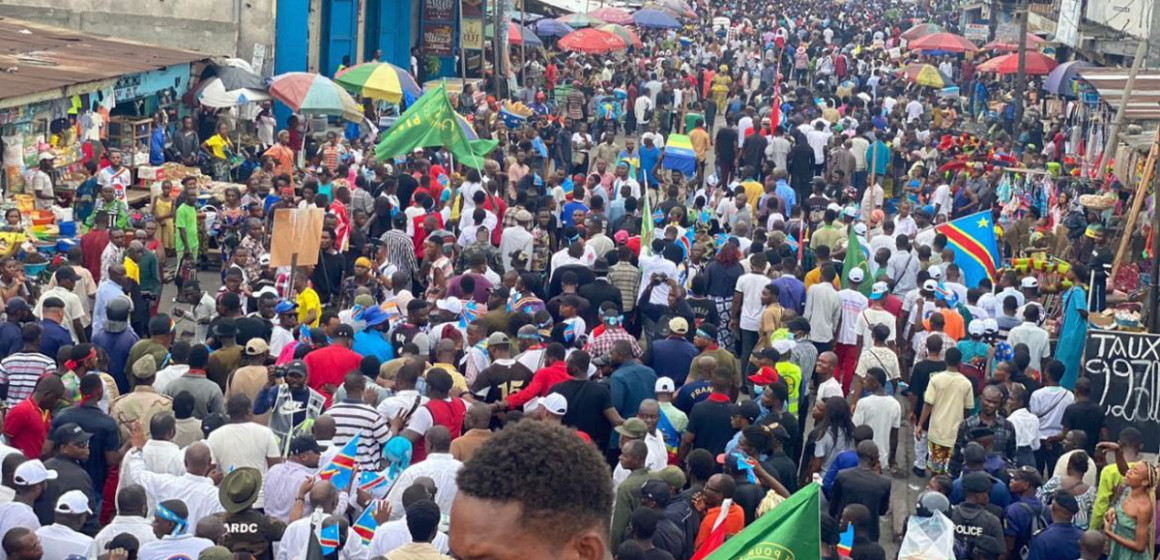 marche-opposition-anti-rwanda3.psd Marche de l'opposition contre l'agression rwandaise