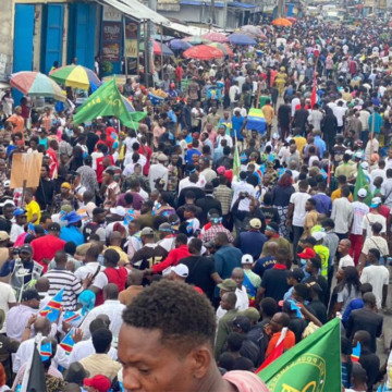 marche-opposition-anti-rwanda3.psd Marche de l'opposition contre l'agression rwandaise