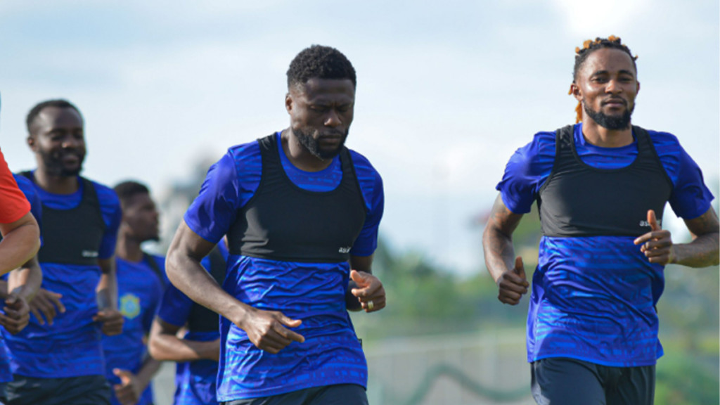Chancel Mbemba et les Léopards à l'entrainement