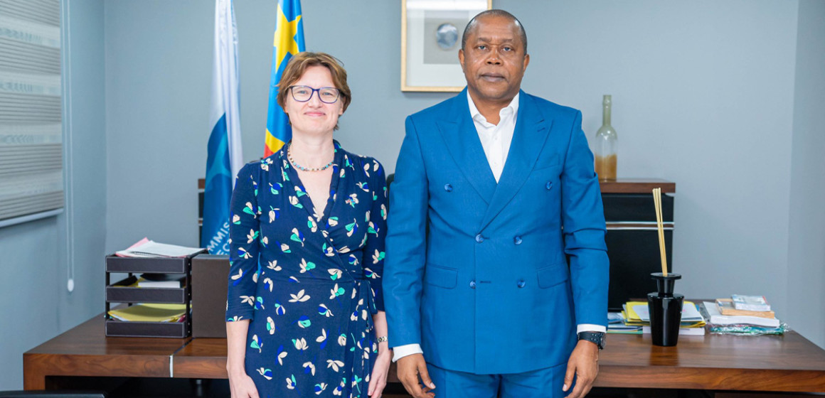 Alyson-king-ceni Alyson King et Denis Kadima