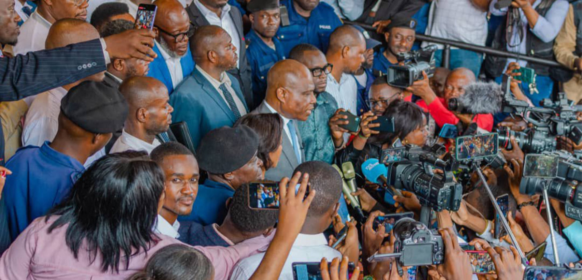 Dépôt de candidature de Martin Fayulu
