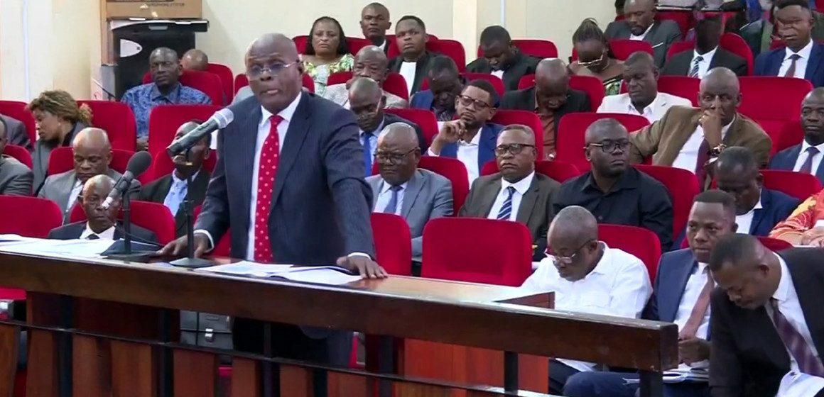 Théodore Ngoy à la Cour constitutionnelle