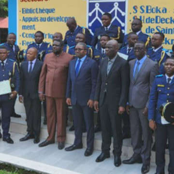 agents-dgda-formes Agents et cadres de la DGDA formés par l'Ecole nationale des Finances