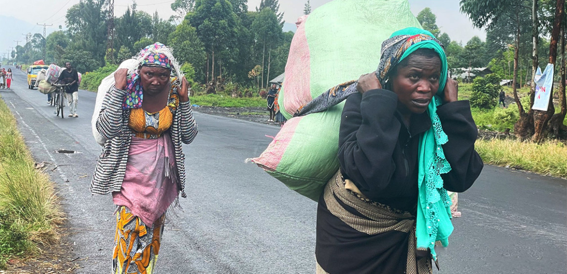 Population fuyant le M23 sur la route Goma-Sake au Nord-Kivu