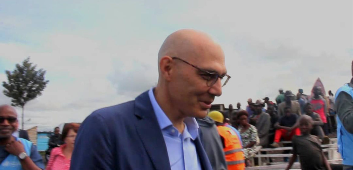 Volker Türk au camp des déplacés de Bulengo, à Goma