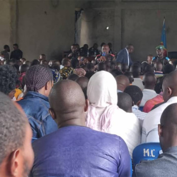 Rencontre entre le gouverneur Chirimwami et les déplacés de guerre à Goma