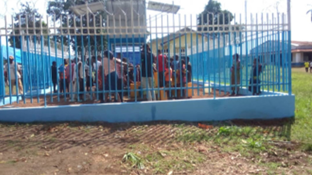 Forage d'eau à Bikoro province de l'Equateur