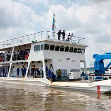 Bateau baliseur de la RVF à Kindu