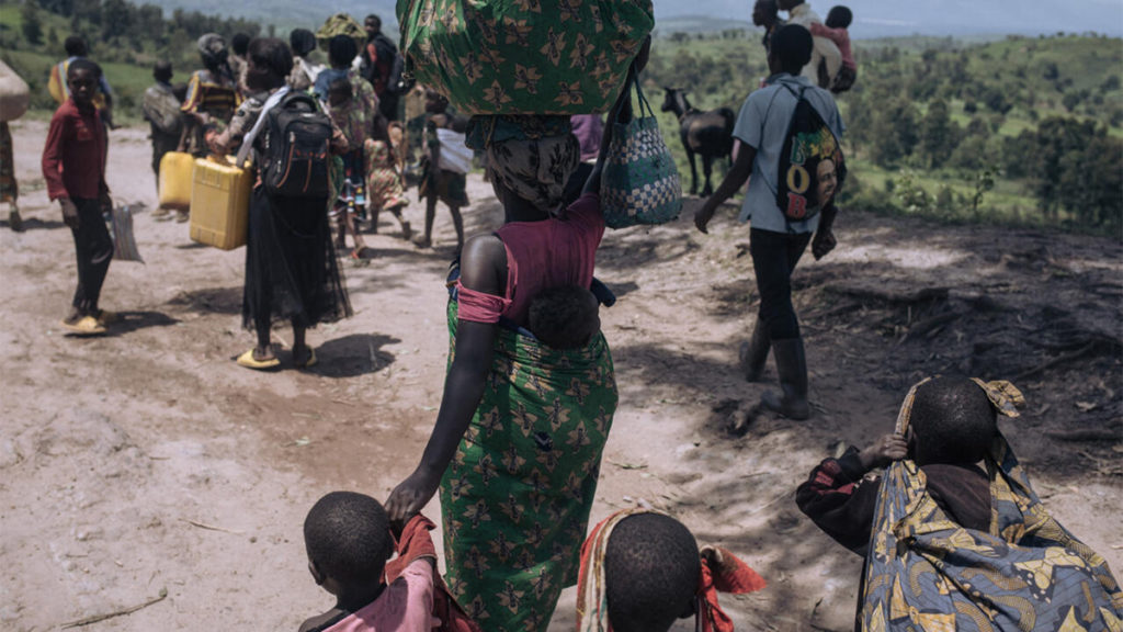 Femmes avec enfants déplacés au Nord-Kivu