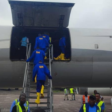Kuluna embarquent pour Kanyama Kasese