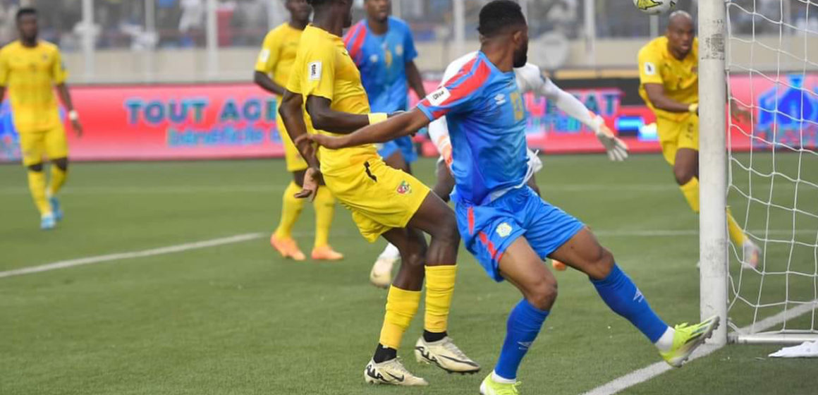 Meschack Elia buteur face au Togo