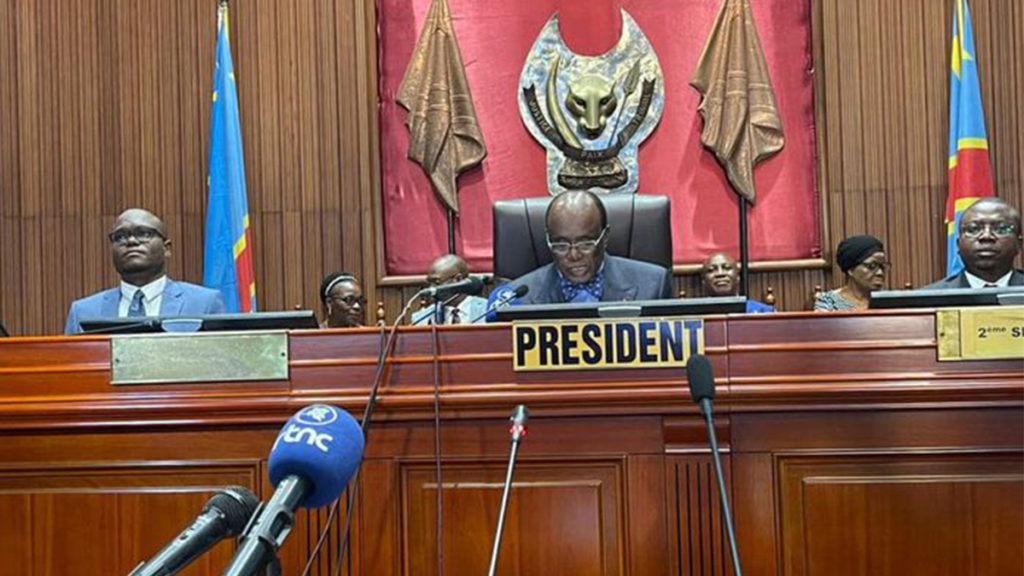 Pascal Kinduelo président du bureau d'âge du Sénat