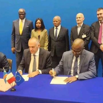 Signature accord Alstom-Metrokin