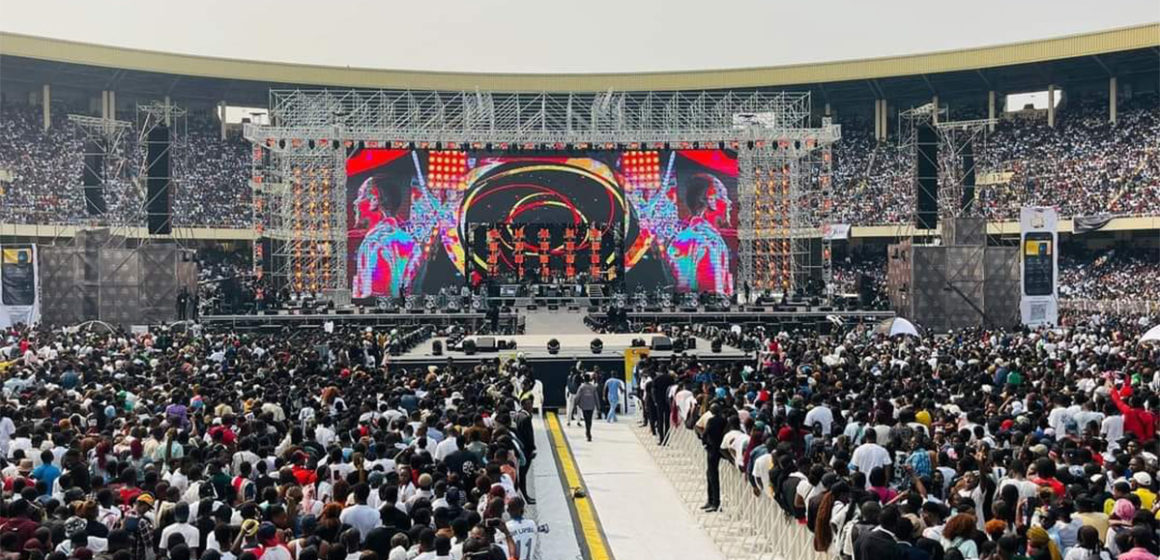 Concert de Mike Kalambay au stade des Martyrs