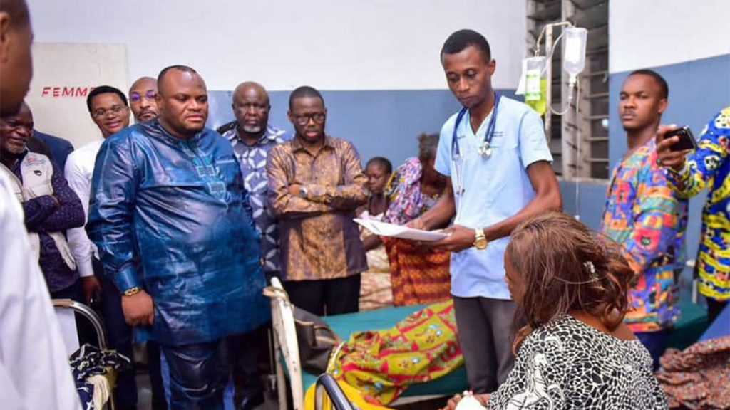 Daniel Bumba visite les blessés du concert de Kalambay