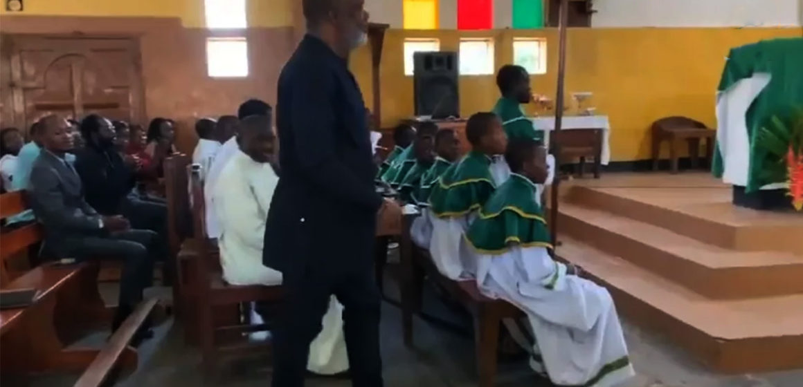 Corneille Nangaa dans une église catholique de Rutshuru