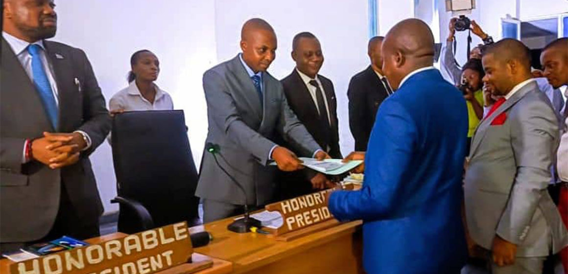 Investiture du gouvernement Kasaï central