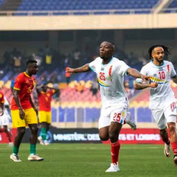 Edo Kayembe, buteur contre la Guinée