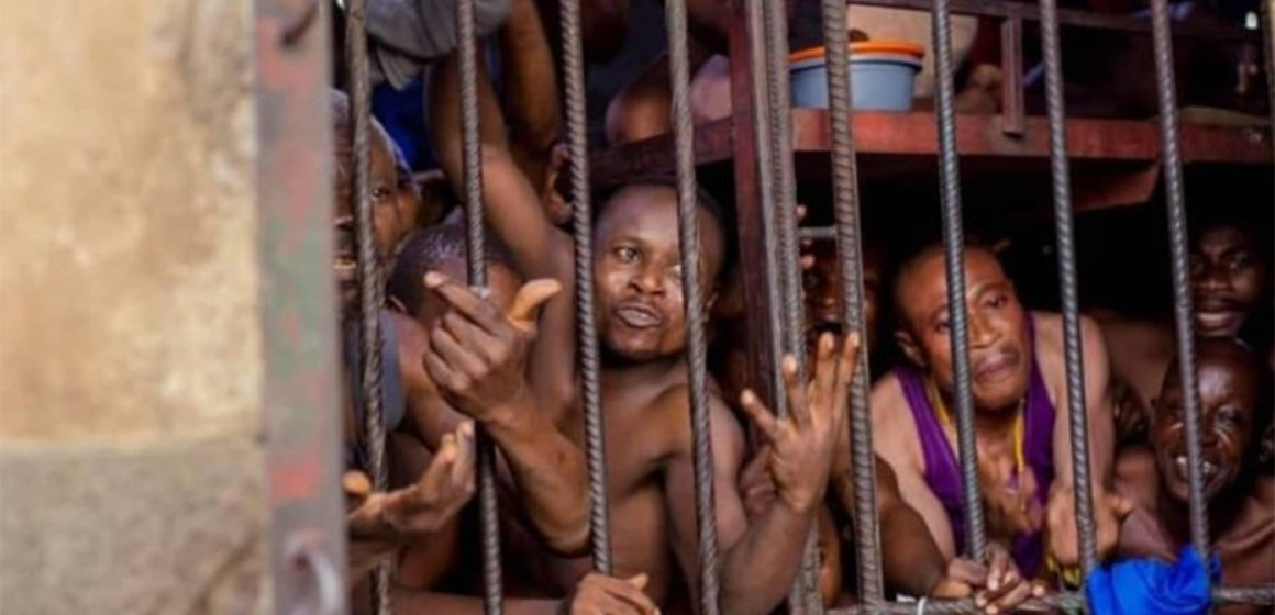 Prisonniers à Makala