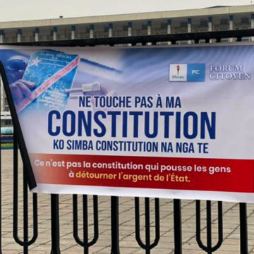 Forum citoyen contre la révision constitutionnelle