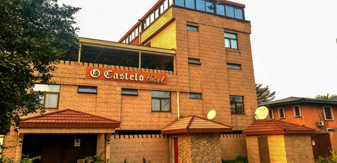 New-Castelo-Hotel New Castelo Hotel de Corneille Nangaa