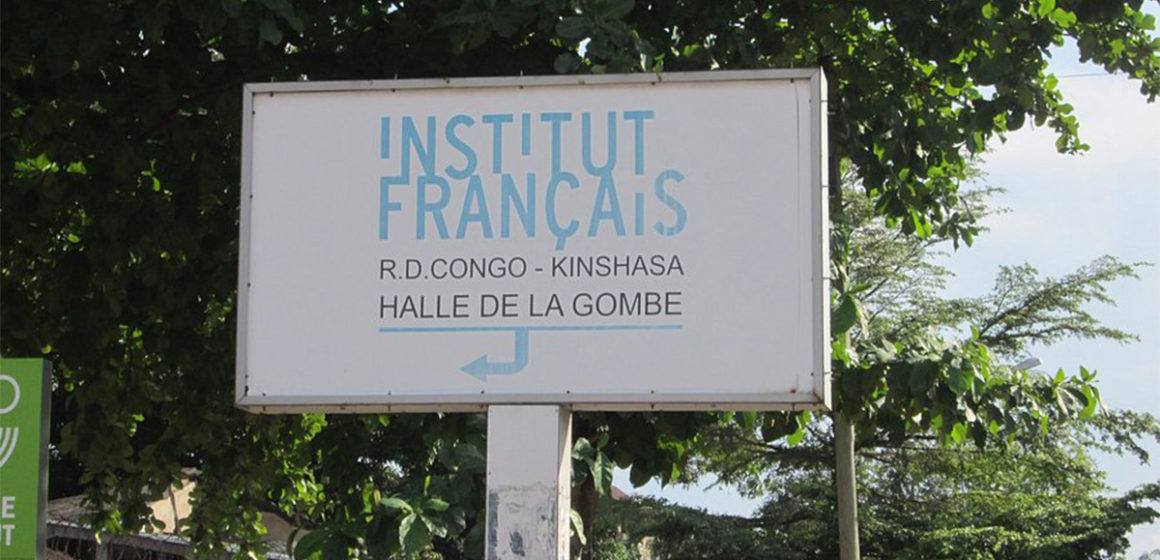 pancarte de l'institut-français Kinshasa
